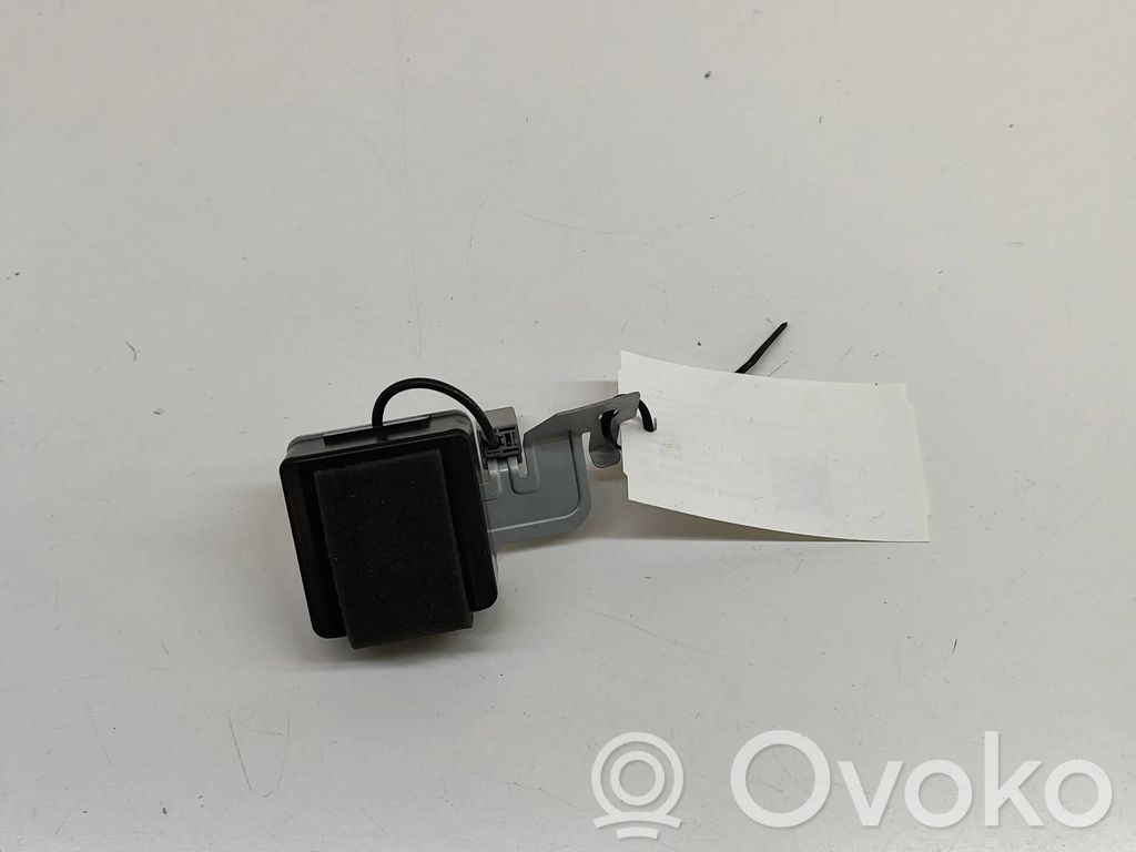 Mazda CX-30 Aerial antenna amplifier 