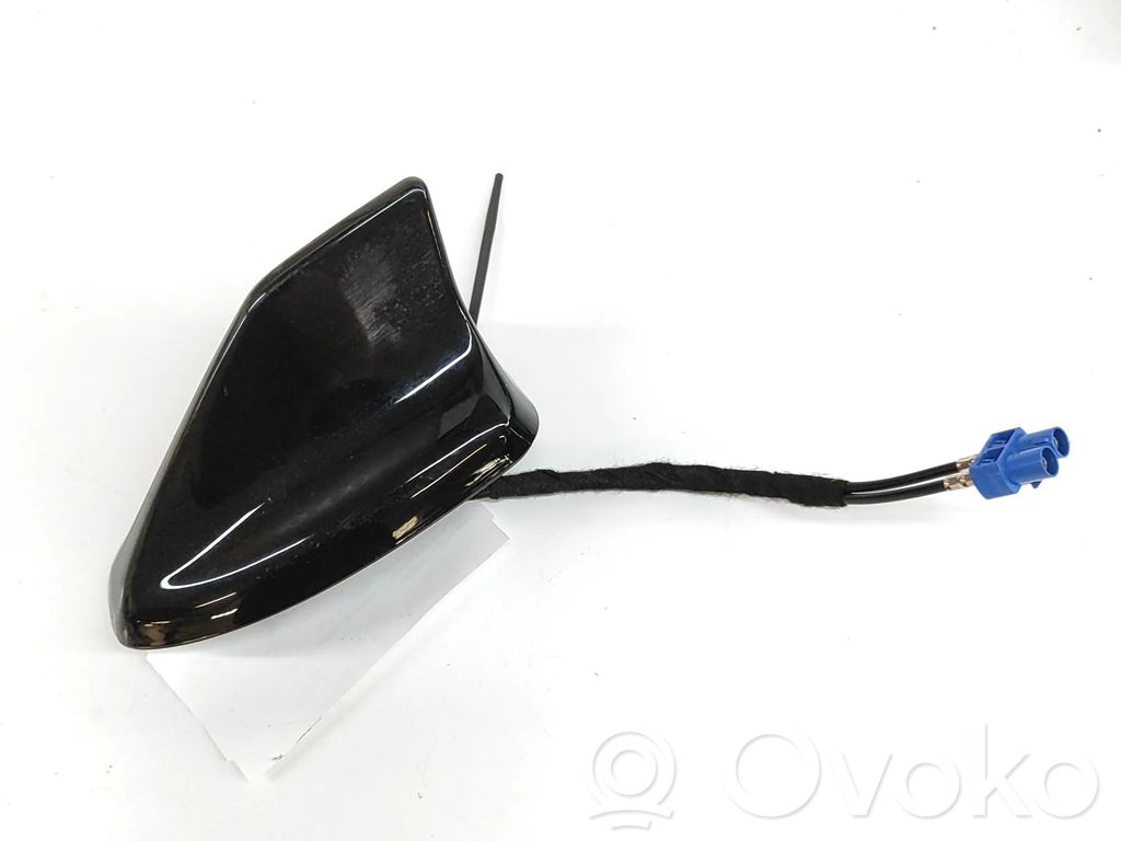 Ford Puma GPS-pystyantenni 