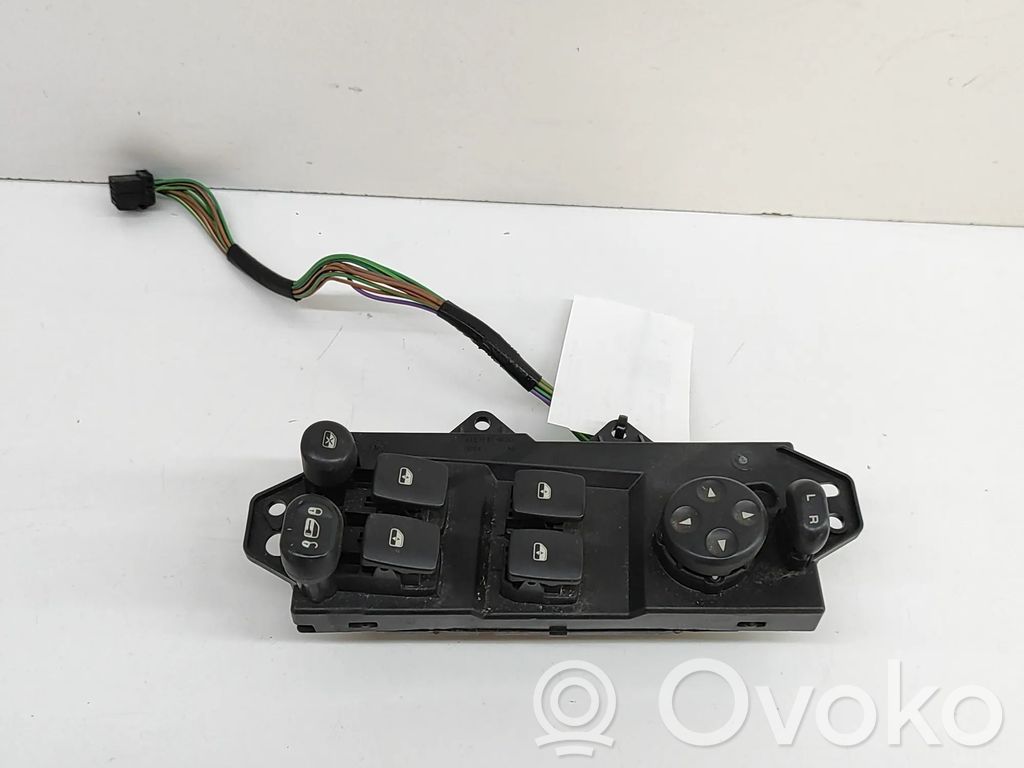 Interruptor del elevalunas eléctrico   04685980AF