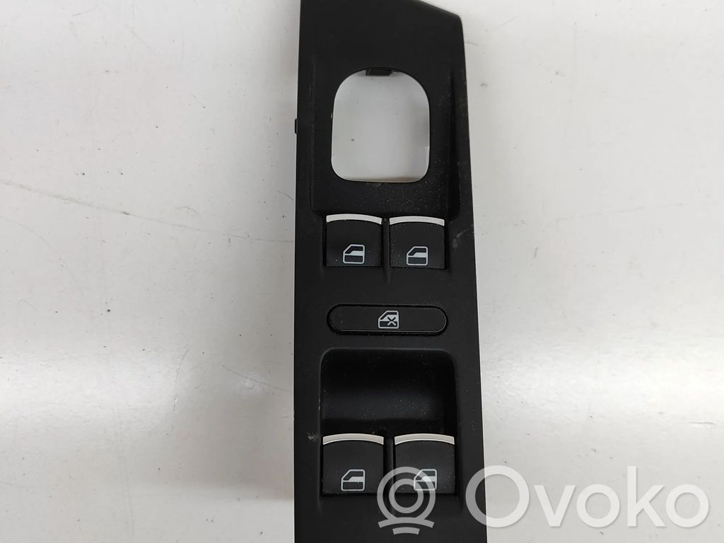 Volkswagen PASSAT B7 Comutator comandă geamuri electrice 