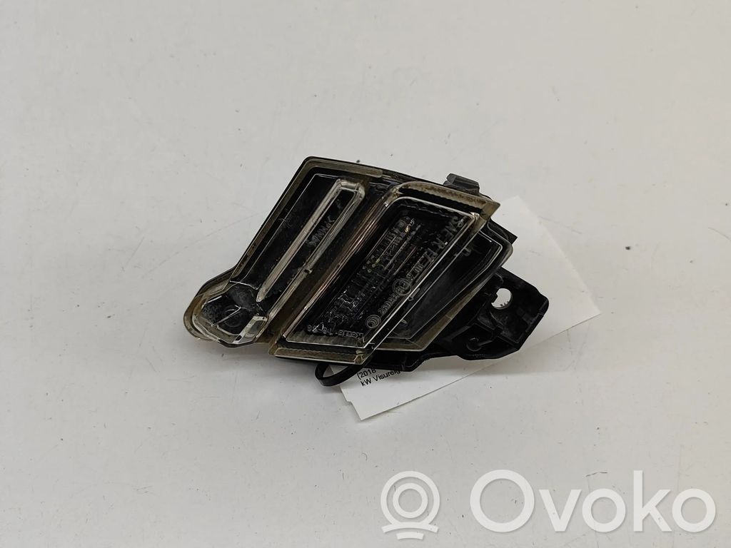 Lexus UX Reverse light 