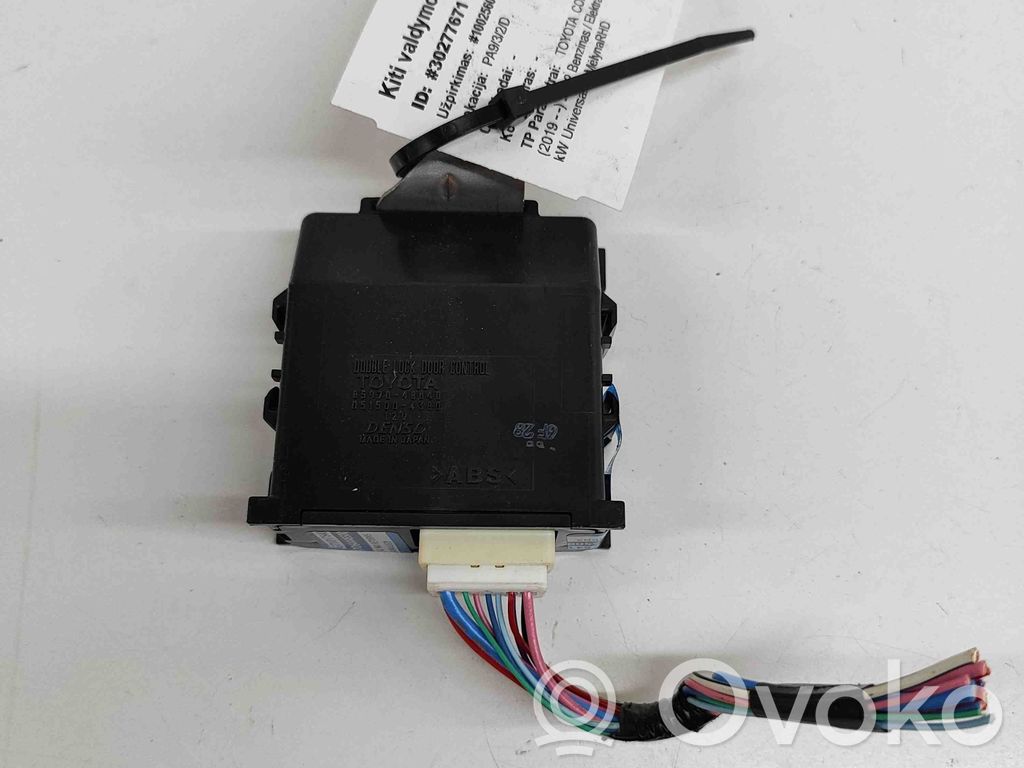 Toyota Corolla E210 E21 Unitate/modul de comandă închidere centralizată 