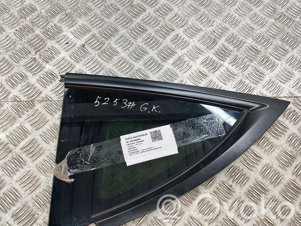 Tesla Model Y Rear side window 