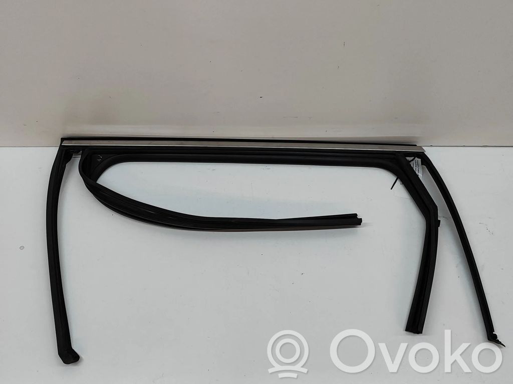 Hyundai Santa Fe Ornament geam ușă spate 