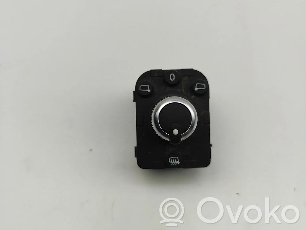 Audi Q3 F3 Interruptor del espejo lateral 