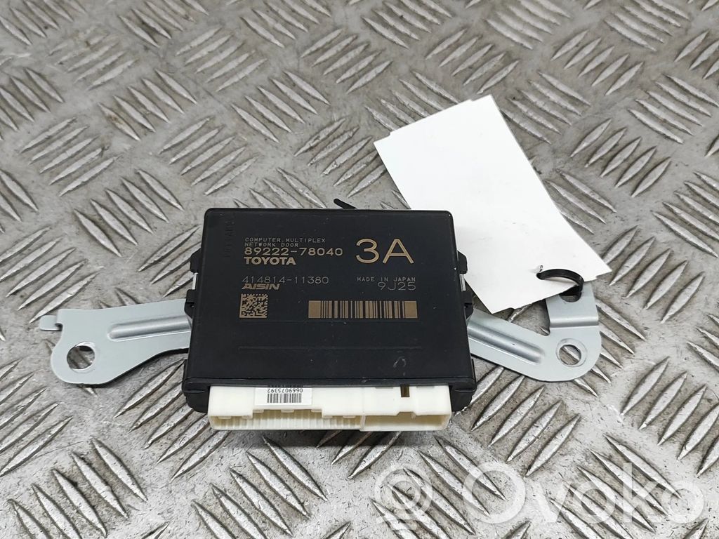 Unité de commande / module de hayon   8922278040