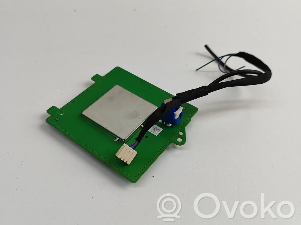 GPS Antenne   107973400C
