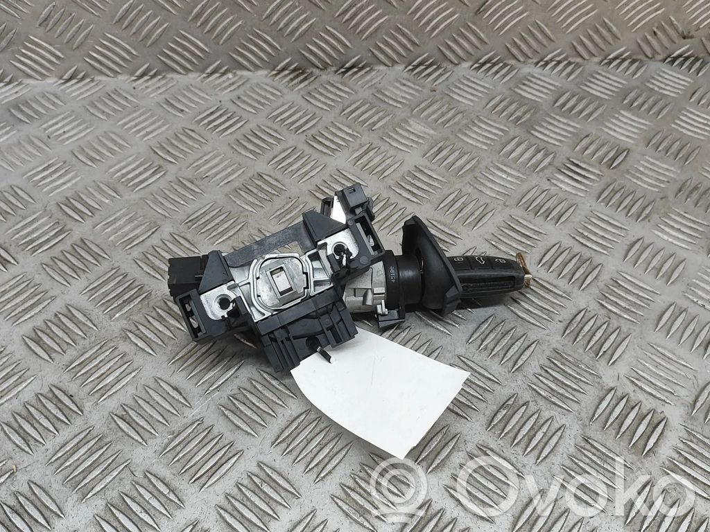 Audi Q3 F3 Virtalukko 