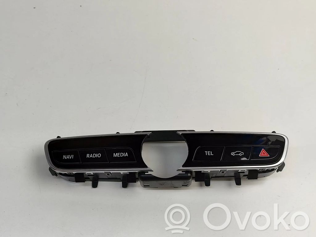 Mercedes-Benz E W213 A set of switches 