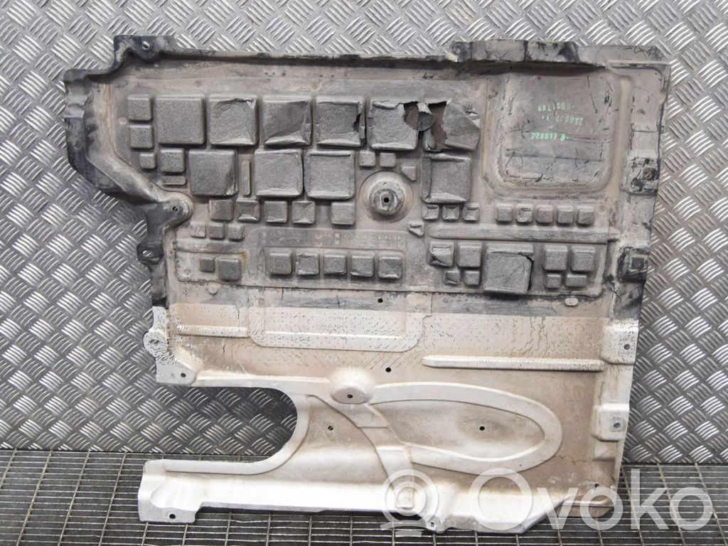 Mercedes-Benz GLC X253 C253 Protezione anti spruzzi/sottoscocca del motore