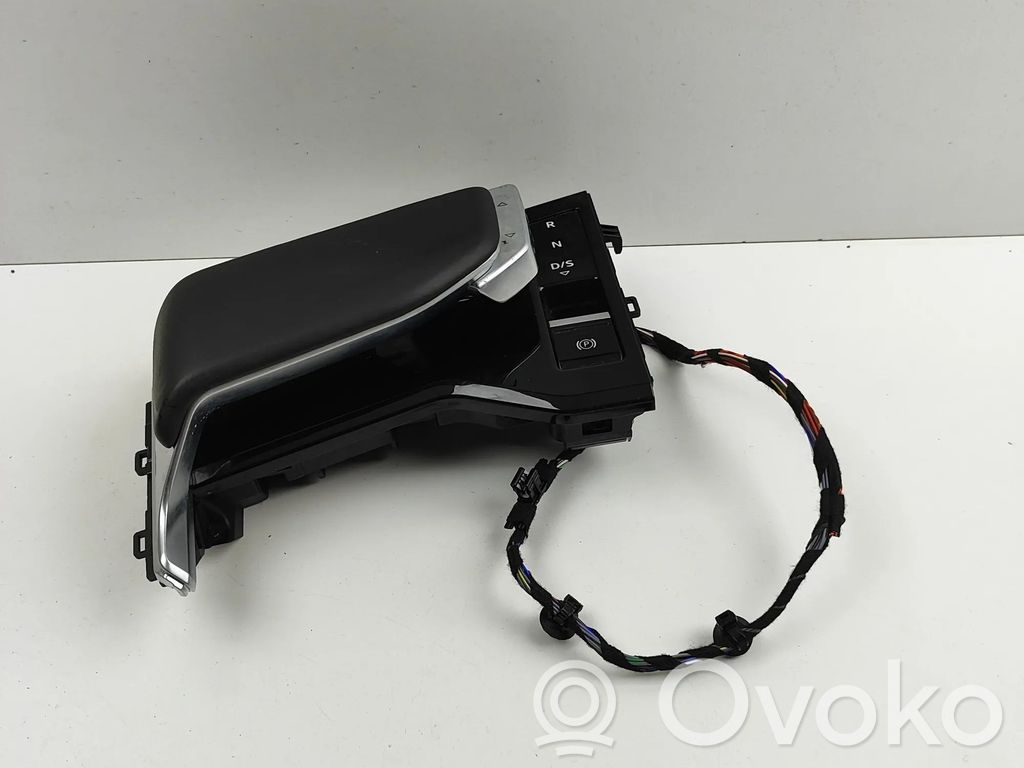 Audi Q8 Gear shifter/selector 