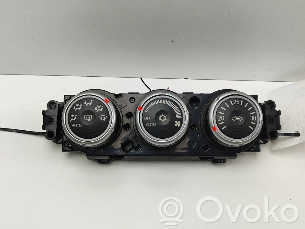 Mitsubishi Lancer VIII Przełącznik / Włącznik nawiewu dmuchawy 
