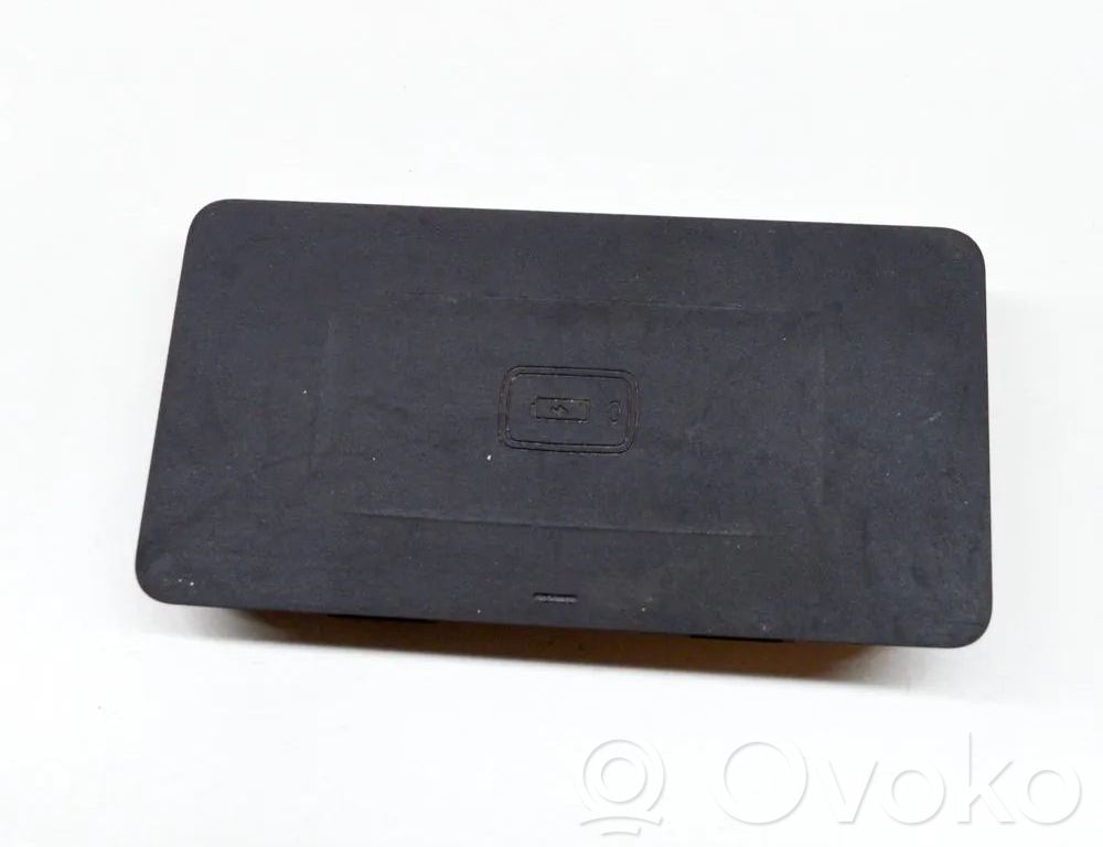 BMW X3 G01 Wireless charging module 