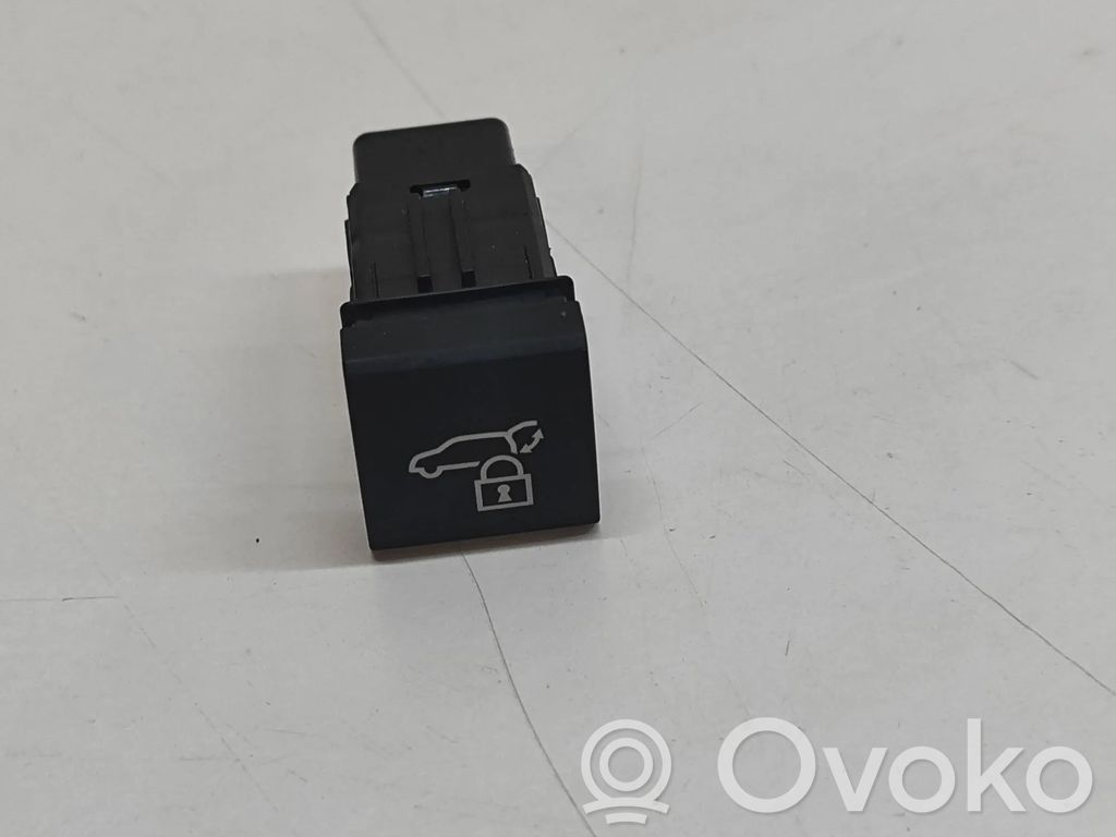 Toyota bZ4X Buton deschidere portbagaj 