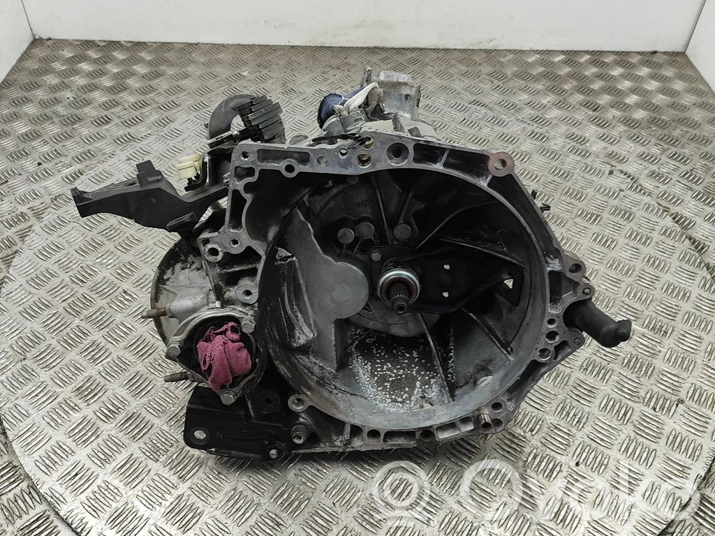 Opel Combo E 6 Gang Schaltgetriebe 