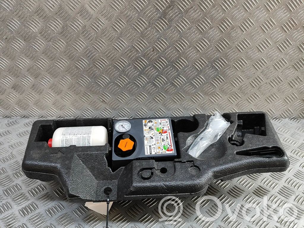 Volvo V60 Other trunk/boot trim element 