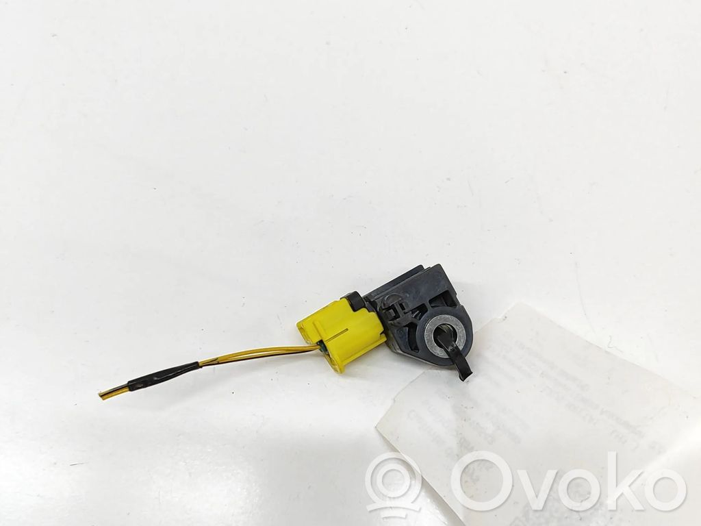 Lexus RX V Airbagsensor Crashsensor Drucksensor 