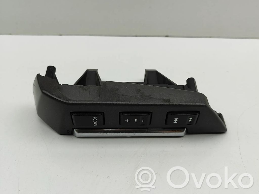 Land Rover Freelander Butoane/comutatoare pe volan 