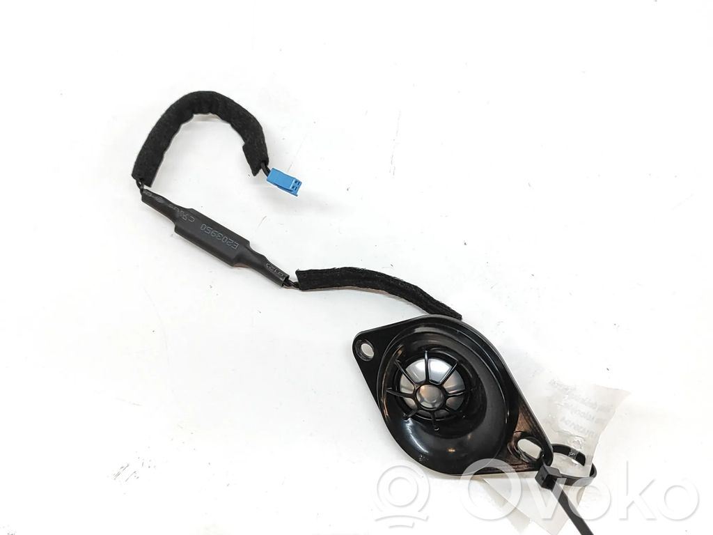BMW 8 G14 Altavoz del panel