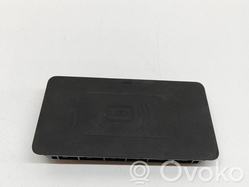 BMW 8 G14 Wireless charging module 