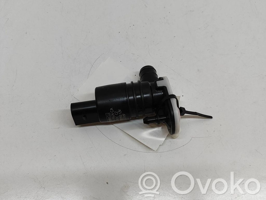Ford Kuga III Windscreen/windshield washer pump 