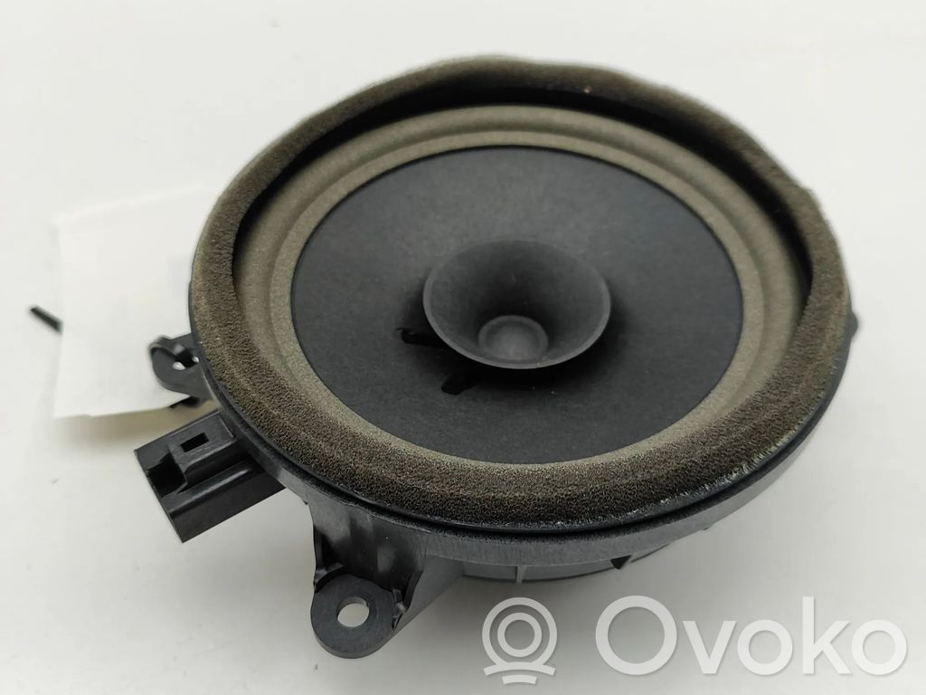 Polestar 2 Altavoz de la puerta delantera 