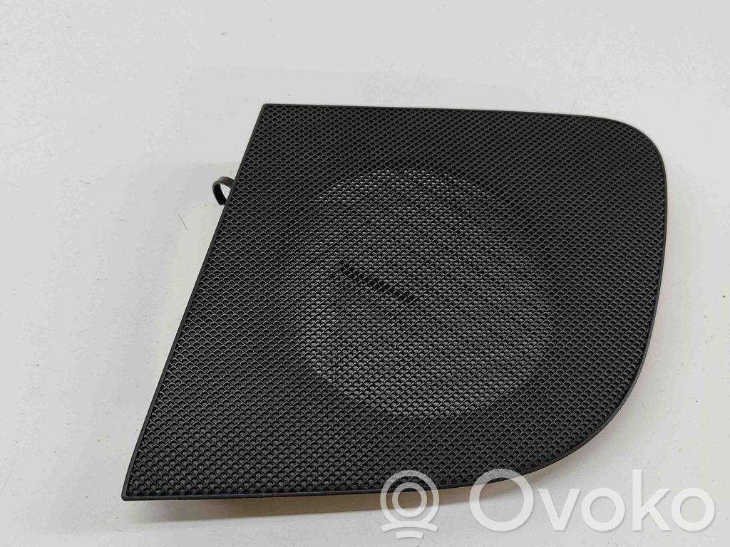 Mercedes-Benz C W205 Cache enceinte centrale