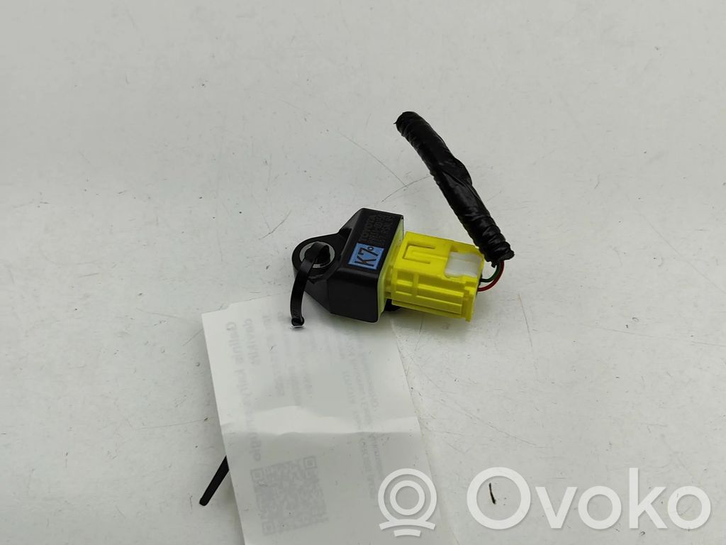 Toyota Yaris Cross Sensore d’urto/d'impatto apertura airbag 