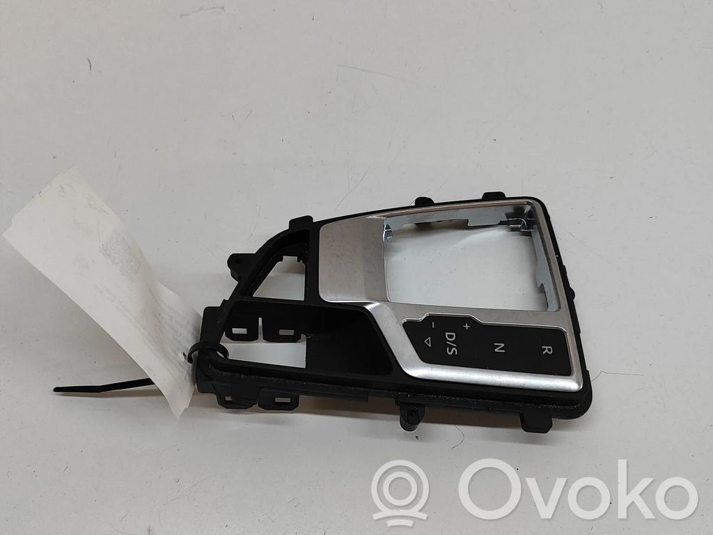Audi A5 Rivestimento in plastica cornice della leva del cambio