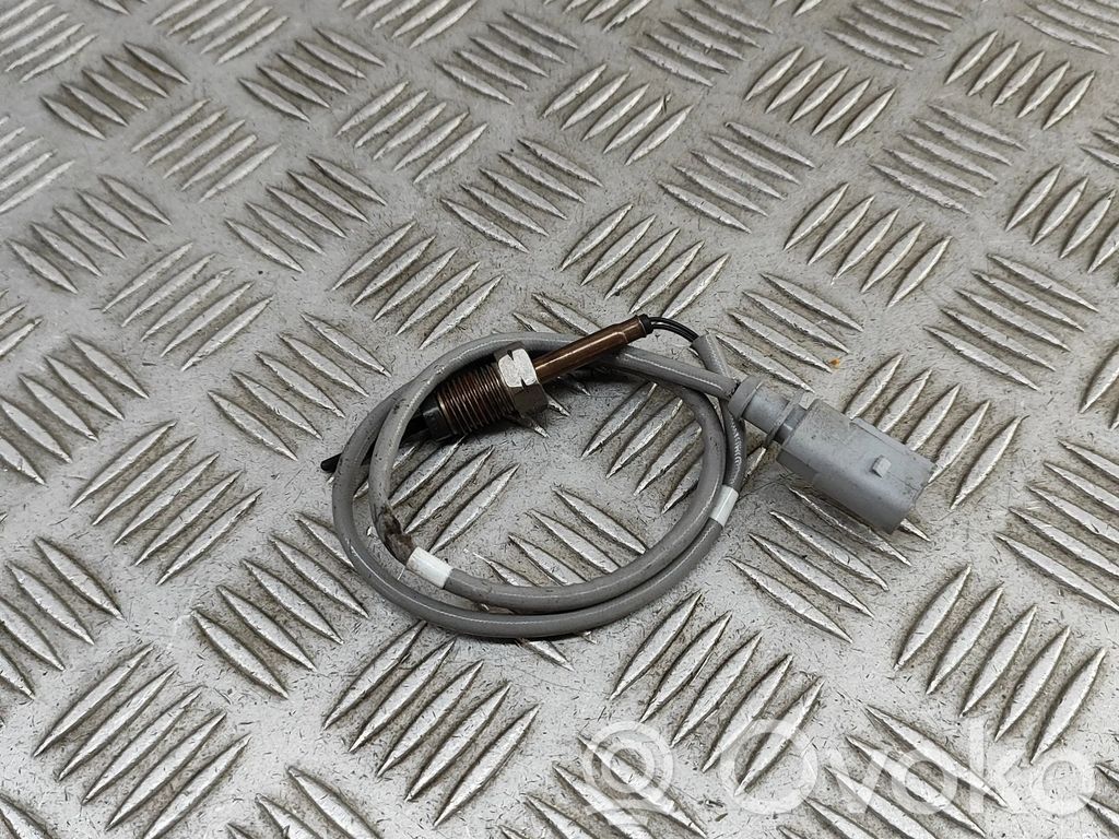 Audi A5 Öltemperatur Sensor Fühler Geber 