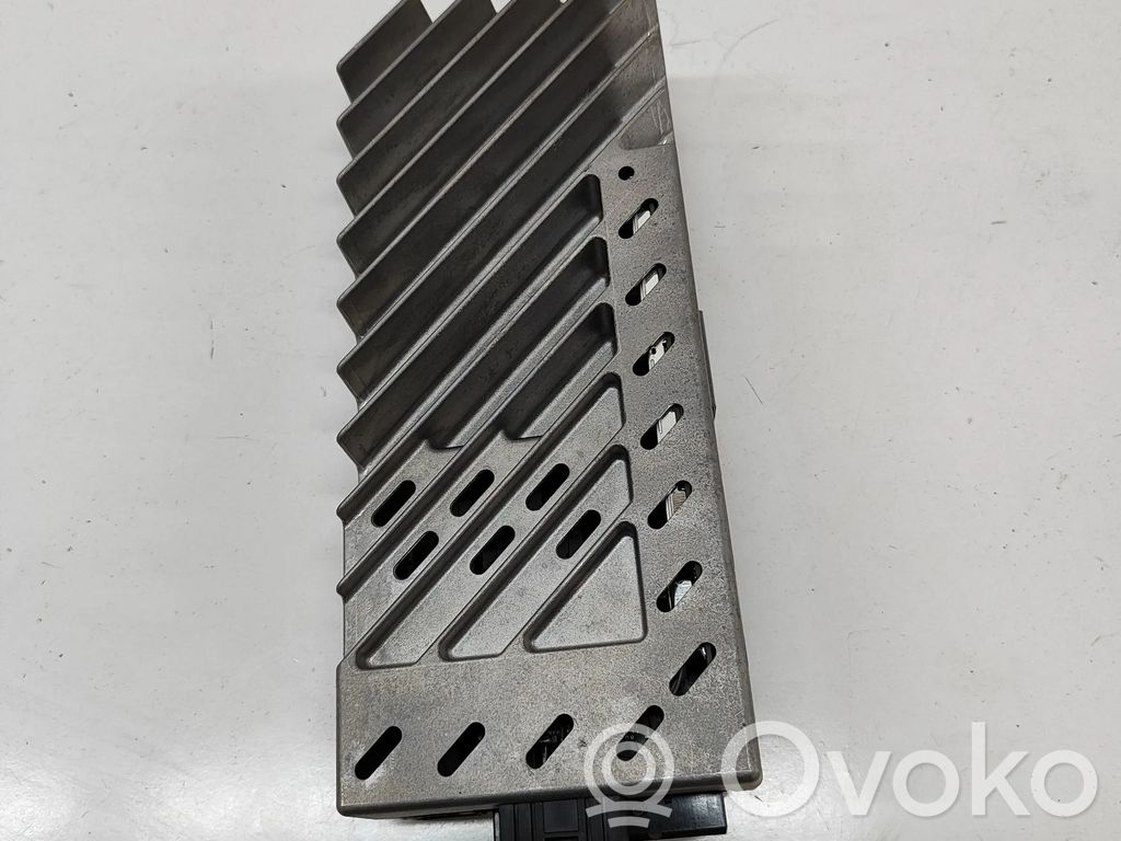 BMW 5 F10 F11 Sound amplifier 