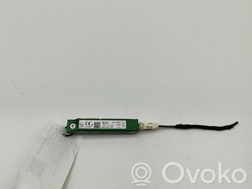Audi A5 Antenos stiprintuvas 