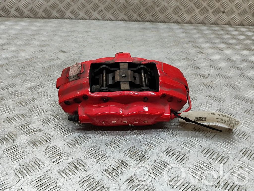 Tesla Model S Takajarrusatula 