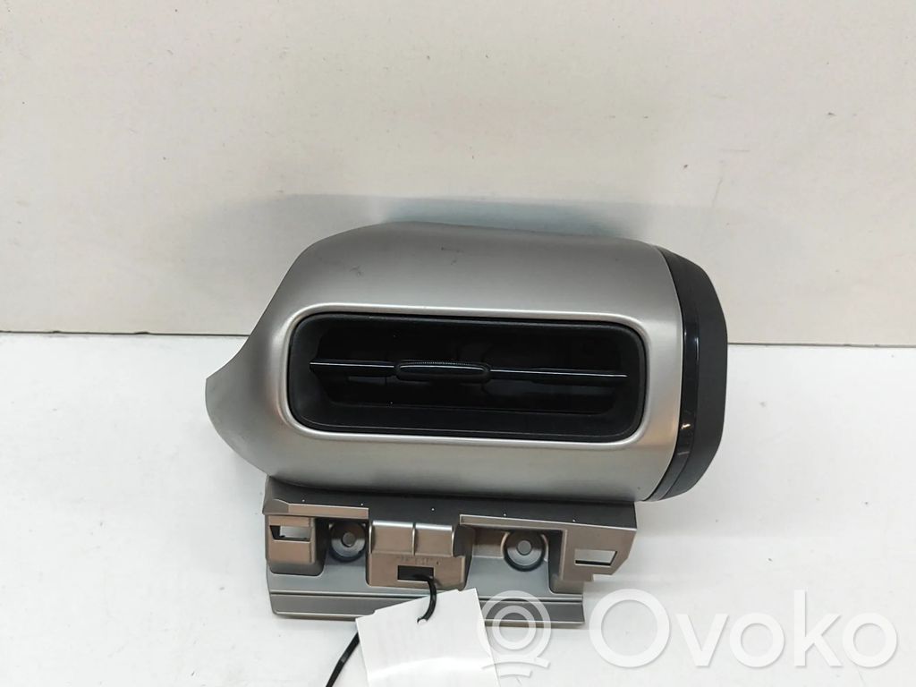 Jeep Avenger Dashboard air vent grill cover trim 