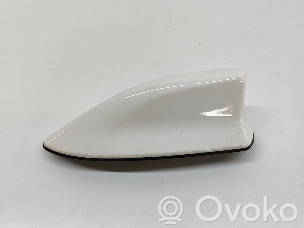 Toyota Yaris Cross Antenă GPS aeriană 