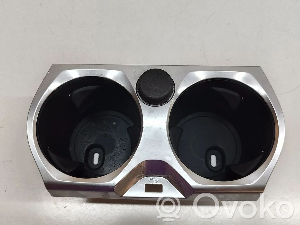 BMW M8 F91 F92 G14 G15 Portabicchiere 