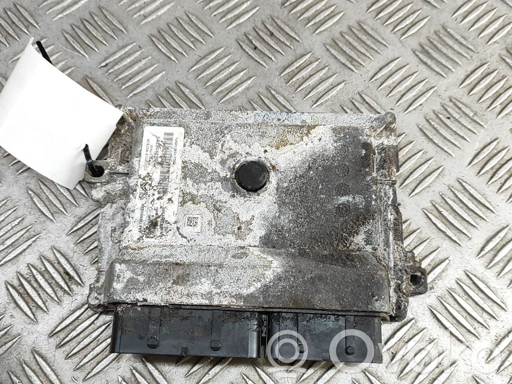 Peugeot 2008 II Engine control unit/module 
