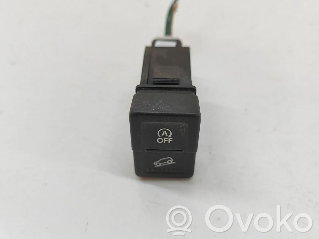 Suzuki Vitara (LY) Un conjunto de interruptores 