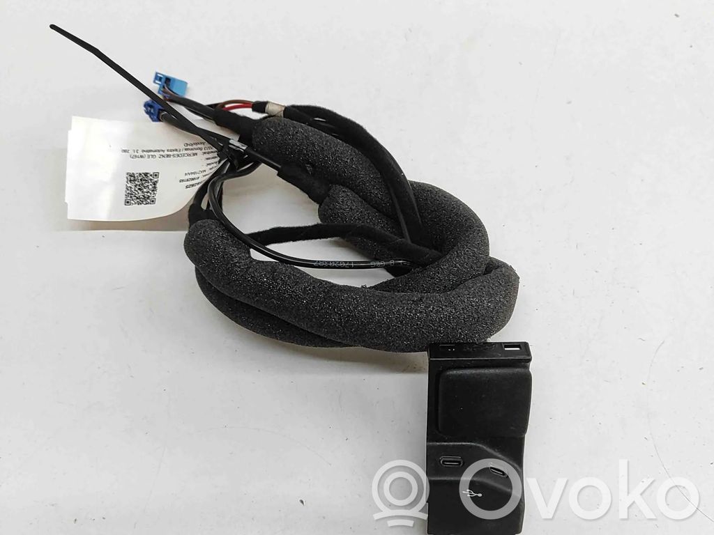 Mercedes-Benz GLE W167 Enchufe conector USB 
