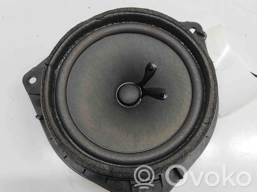 BYD Atto 3 Altavoz de la puerta delantera 
