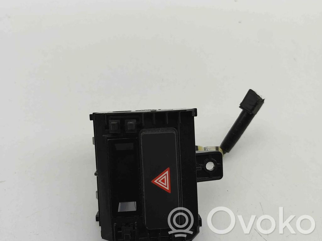 Toyota Hilux (AN120, AN130) Botón interruptor de luz de peligro