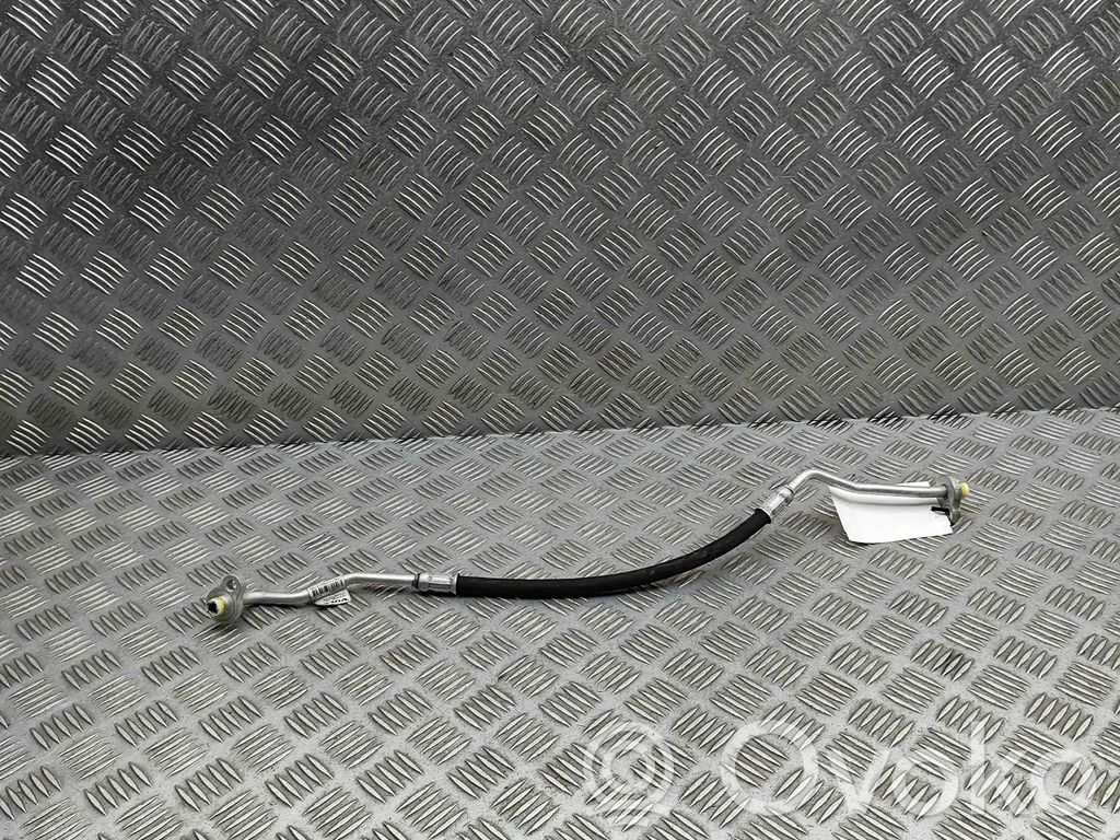 Ilmastointilaitteen putki (A/C)   32226282