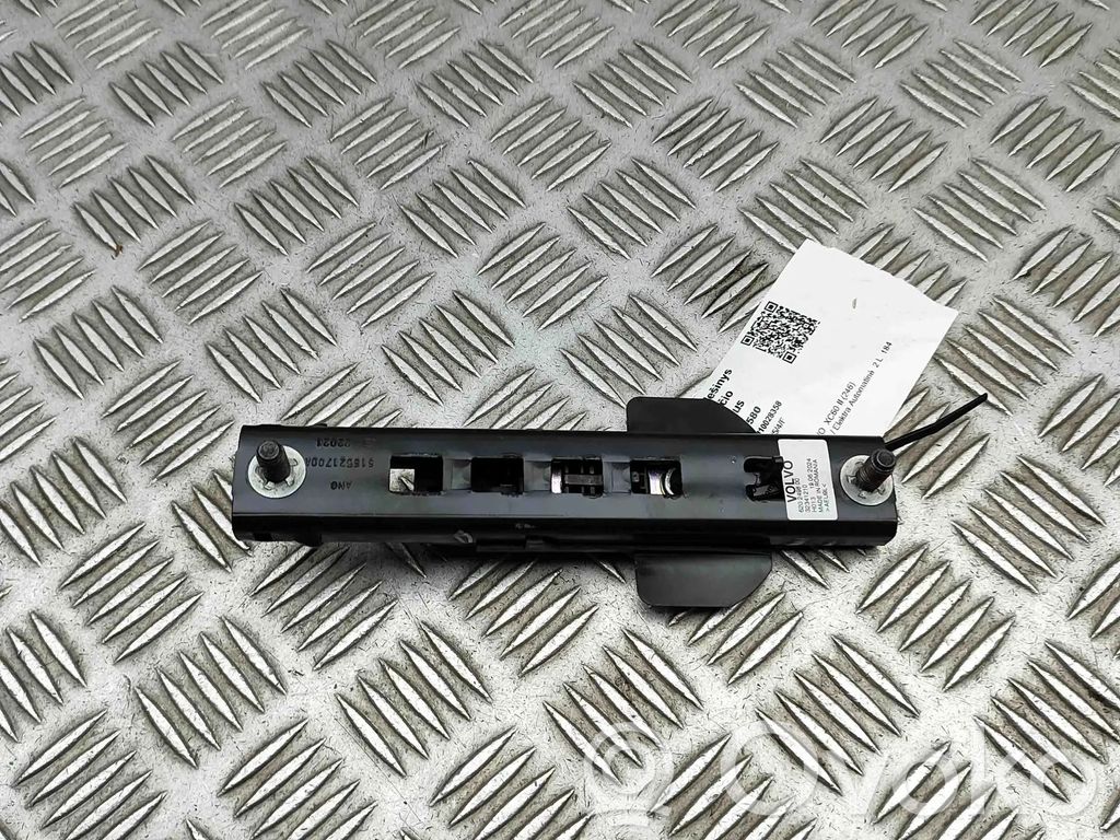 Regolatore altezza cintura di sicurezza   32341210