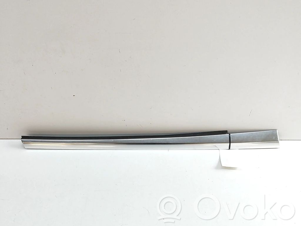 Mercedes-Benz C W205 Ornament geam ușă spate 
