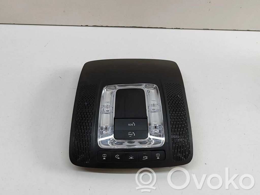 Mercedes-Benz EQB Etuistuimen valo