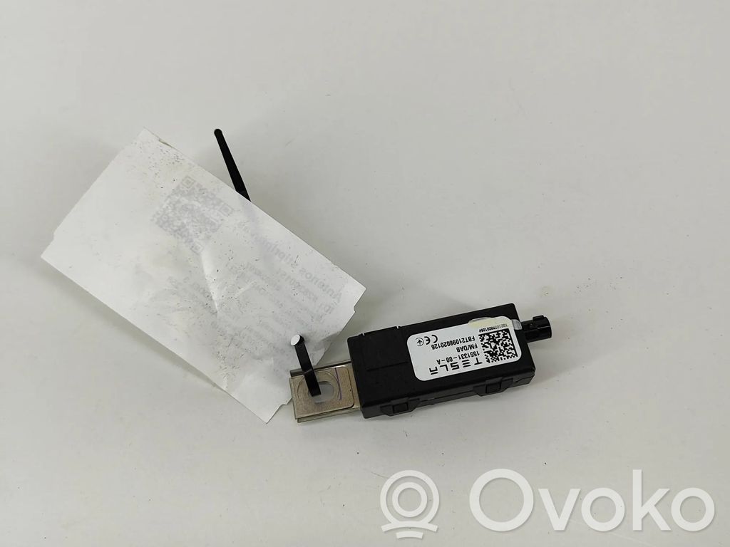 Tesla Model 3 Antenos stiprintuvas 