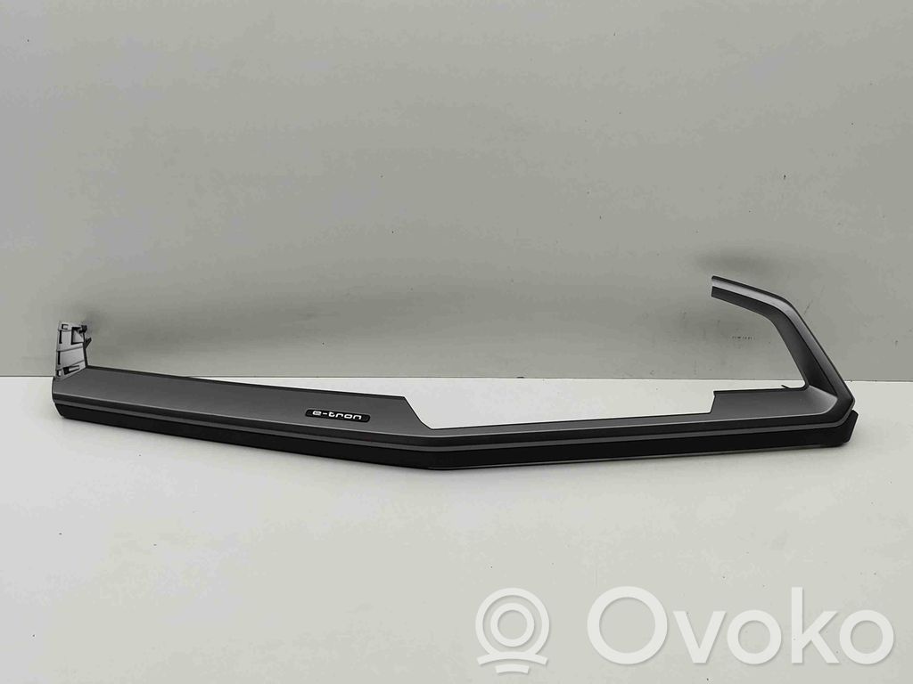 Audi Q4 e-tron Ramă inferioară panou bord