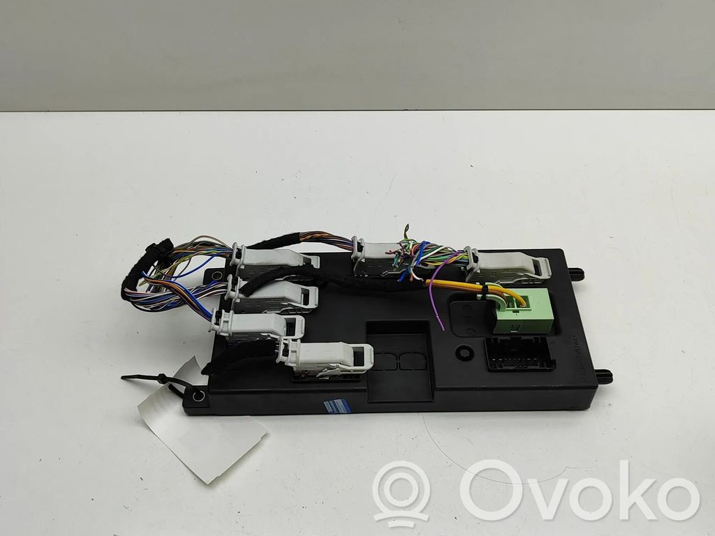 Jaguar F-Pace Central body control module 