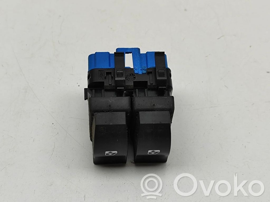 Opel Movano B Electric window control switch 