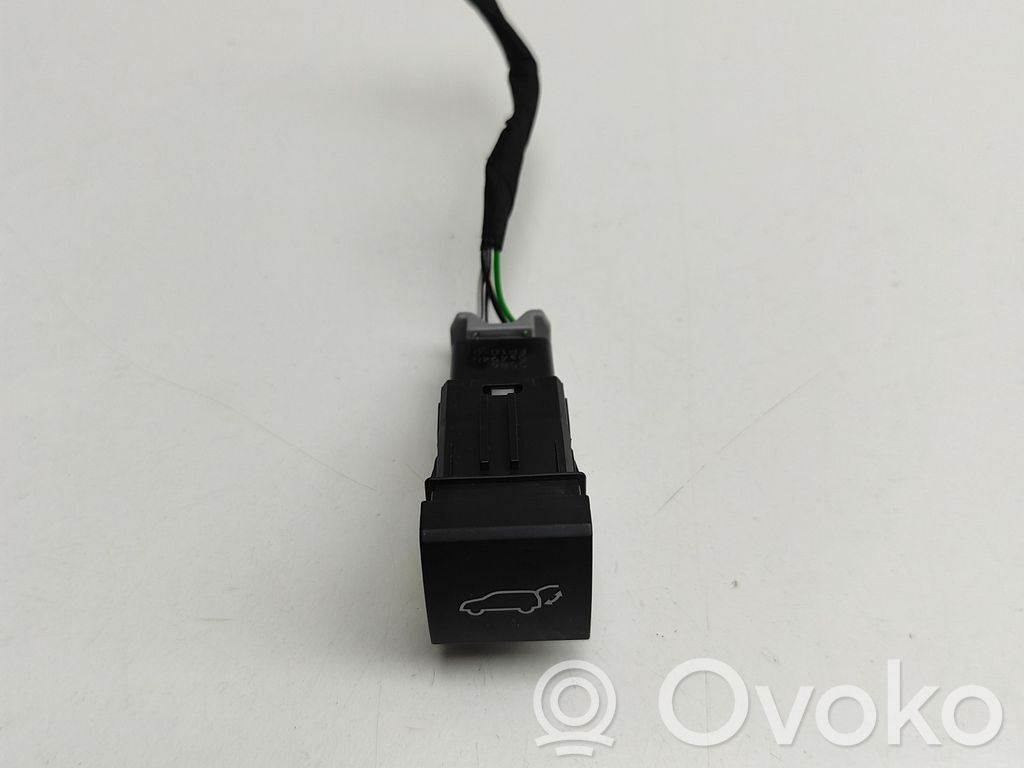 Toyota C-HR II Botón interruptor de maletero abierto 